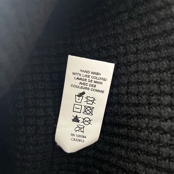 2 Waffle Knit Beanies NWOT - Picture 4 of 12